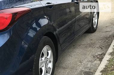 Седан Hyundai Elantra 2014 в 