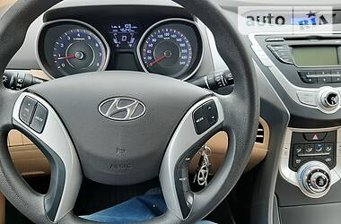 Седан Hyundai Elantra 2011 в 