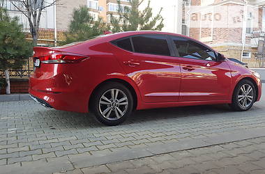 Седан Hyundai Elantra 2016 в 