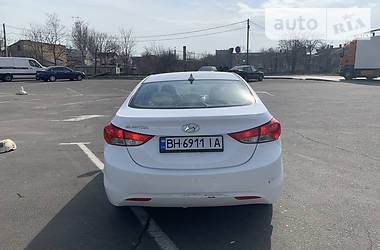 Седан Hyundai Elantra 2012 в 