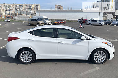Седан Hyundai Elantra 2012 в 