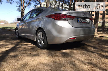 Седан Hyundai Elantra 2012 в 
