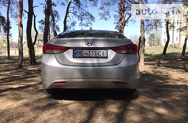 Седан Hyundai Elantra 2012 в 