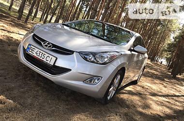 Седан Hyundai Elantra 2012 в 