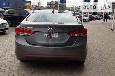 Седан Hyundai Elantra 2013 в 
