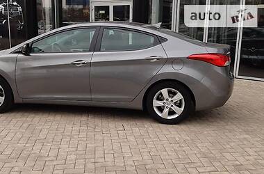 Седан Hyundai Elantra 2013 в 
