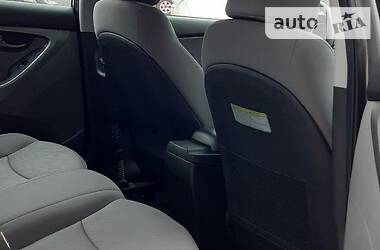 Седан Hyundai Elantra 2013 в 