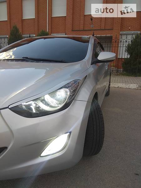 Седан Hyundai Elantra 2011 в Херсоні