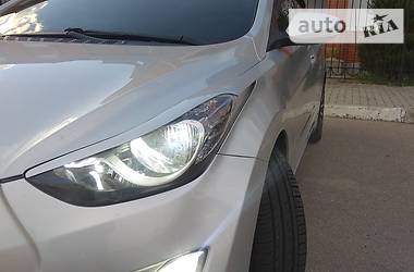 Седан Hyundai Elantra 2011 в 