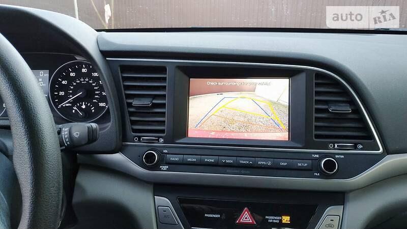 Седан Hyundai Elantra 2016 в Вінниці