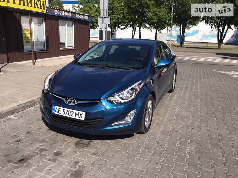 Седан Hyundai Elantra 2014 в Дніпрі