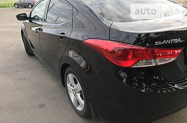 Седан Hyundai Elantra 2013 в Березному