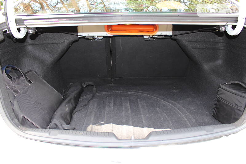 Седан Hyundai Elantra 2013 в Києві