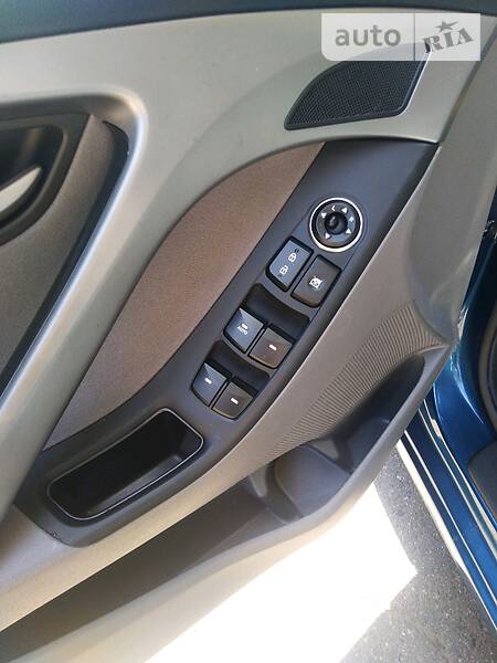 Седан Hyundai Elantra 2014 в Кривому Розі