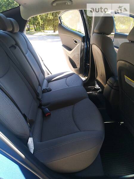 Седан Hyundai Elantra 2014 в Кривому Розі