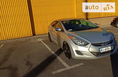 Седан Hyundai Elantra 2012 в Киеве