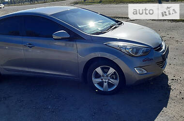 Седан Hyundai Elantra 2012 в Голой Пристани