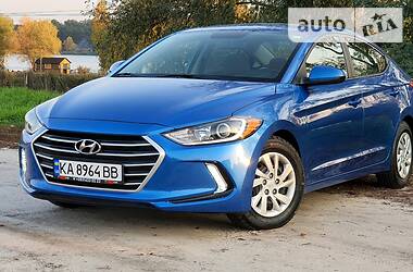 Седан Hyundai Elantra 2016 в Киеве