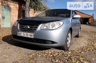 Хэтчбек Hyundai Elantra 2010 в Первомайске