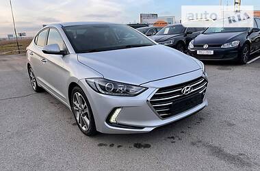 Седан Hyundai Elantra 2016 в Херсоне