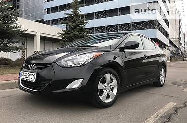 Седан Hyundai Elantra 2012 в Киеве