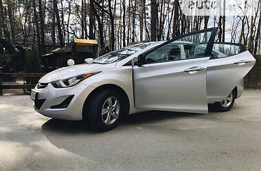 Седан Hyundai Elantra 2014 в 