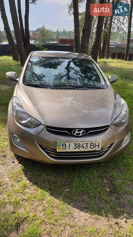 Седан Hyundai Elantra 2011 в Полтаве