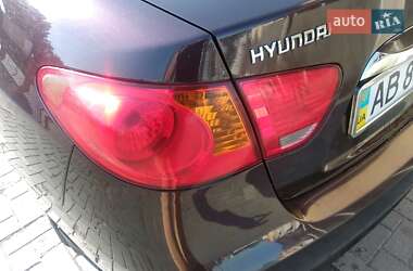 Седан Hyundai Elantra 2010 в Виннице