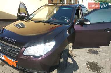 Седан Hyundai Elantra 2010 в Виннице