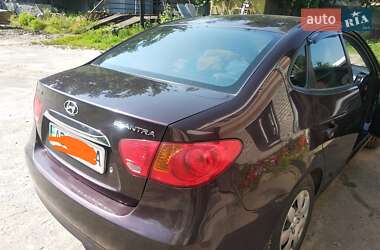 Седан Hyundai Elantra 2010 в Виннице