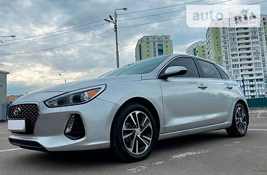 Хетчбек Hyundai Elantra 2018 в Дніпрі