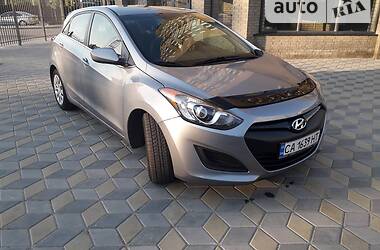 Хетчбек Hyundai Elantra 2015 в Дрогобичі