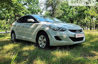 Седан Hyundai Elantra 2013 в Николаеве