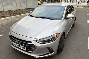 Седан Hyundai Elantra 2016 в Подільську