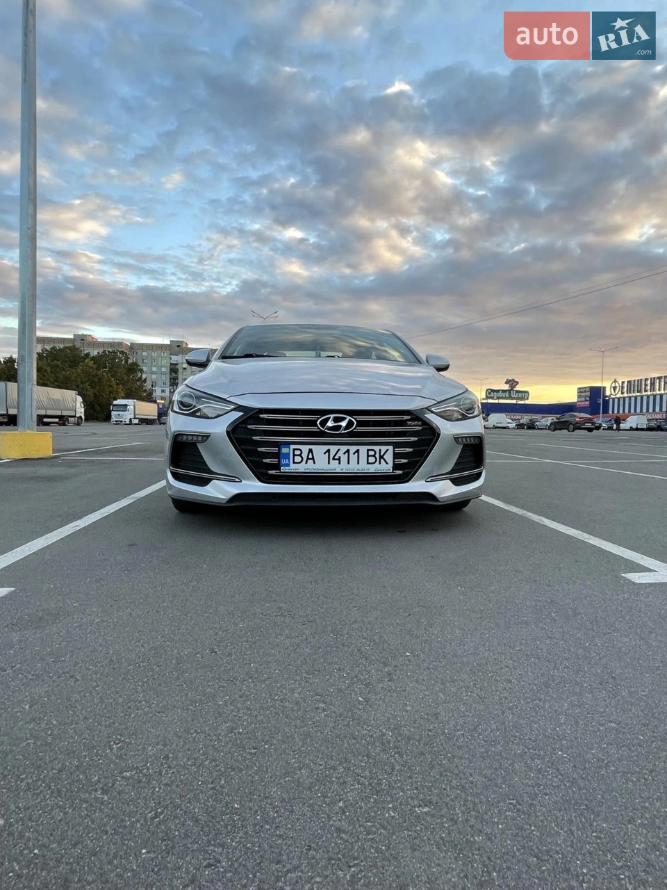 2017 Hyundai Elantra - мініатюра 5