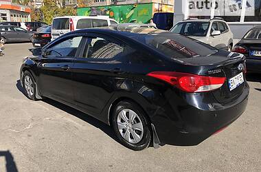 Седан Hyundai Elantra 2013 в Шепетівці