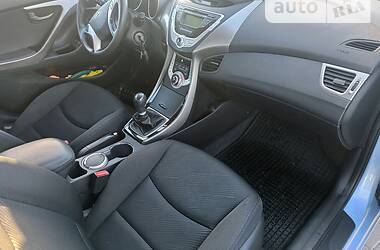 Седан Hyundai Elantra 2012 в Луцьку