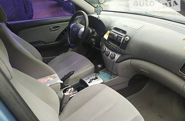 Седан Hyundai Elantra 2008 в Богодухове