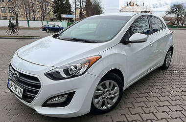 Хэтчбек Hyundai Elantra 2015 в Виннице