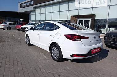 Седан Hyundai Elantra 2019 в Полтаве