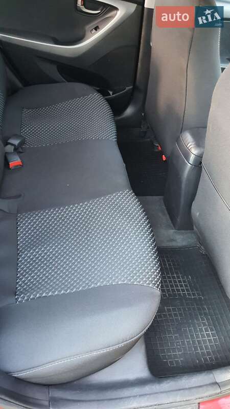 Седан Hyundai Elantra 2013 в Черкассах