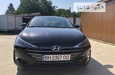 Седан Hyundai Elantra 2019 в Подольске