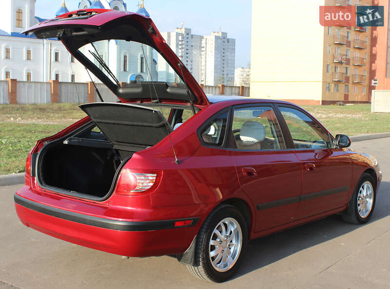 Хэтчбек Hyundai Elantra 2006 в Кривом Роге