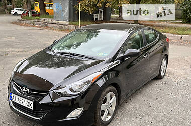 Седан Hyundai Elantra 2012 в Києві