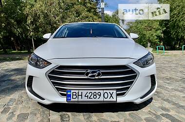 Седан Hyundai Elantra 2016 в Одесі