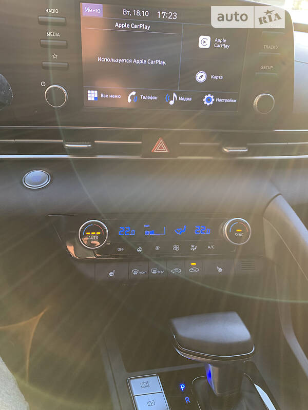 Hyundai Elantra 2021 - history of car sales on auto.ria.com