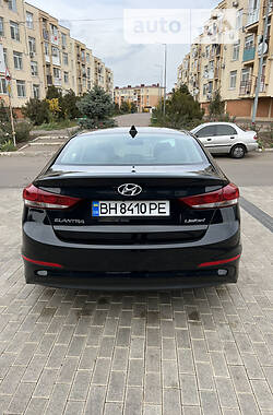 Седан Hyundai Elantra 2018 в Одессе