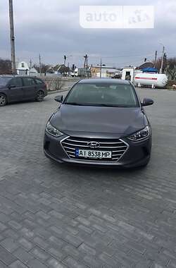 Седан Hyundai Elantra 2017 в 