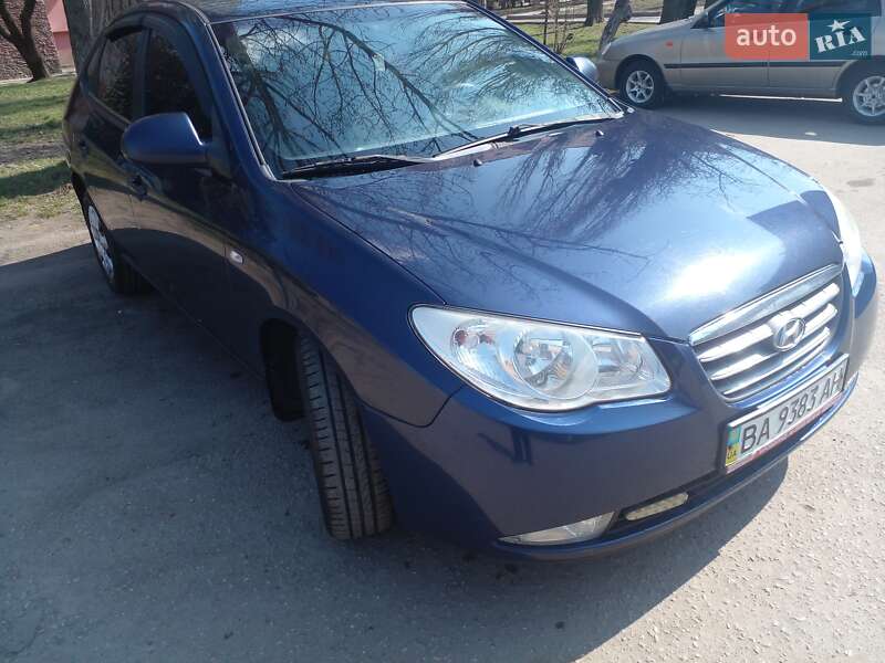 Седан Hyundai Elantra 2008 в Кропивницком