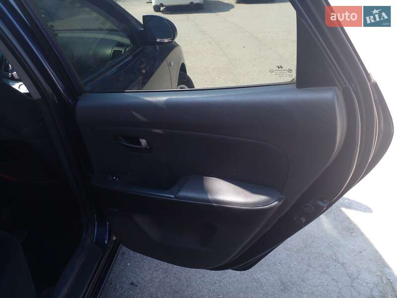 Седан Hyundai Elantra 2008 в Кропивницком